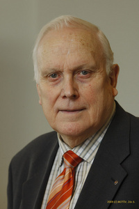 2504322409KristinnSkaeringsson
